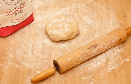 RollCrust1 Dust the top of the dough and the rolling pin